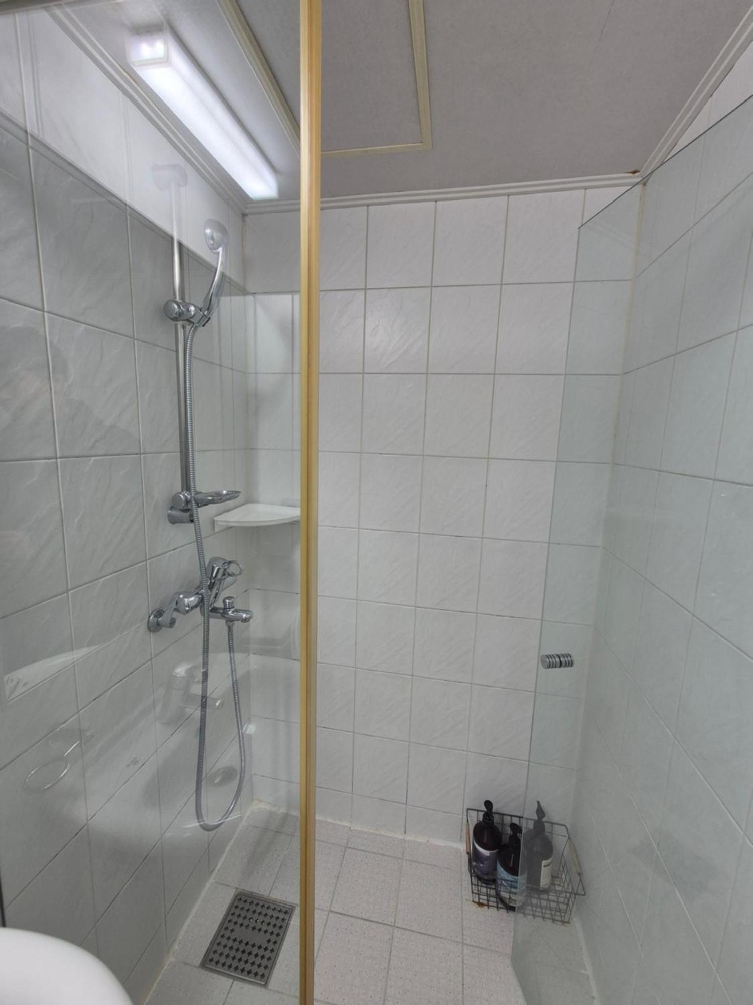 Apartment #perfect In Gangnam & Yeoksam, Just 10 Minutes From Gangnam Station, 3 Minutes From Yeoksam Station Seoul